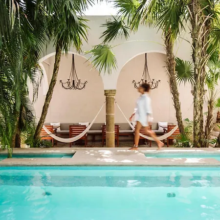The Diplomat Boutique Hotel-3