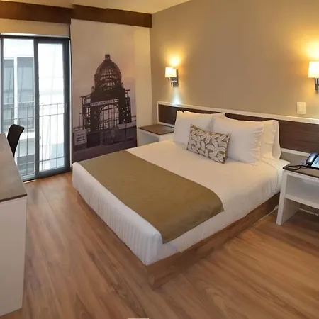 Hotel Plaza Revolución-3