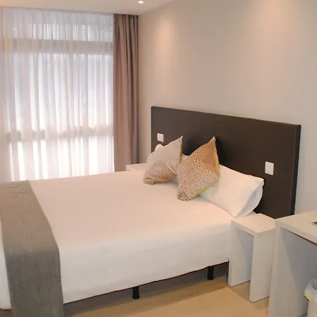 Hostal Aslyp 114-3