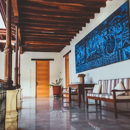 Hotel Parador de Alcalá-3