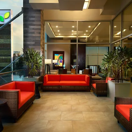 Courtyard By Marriott Queretaro-2