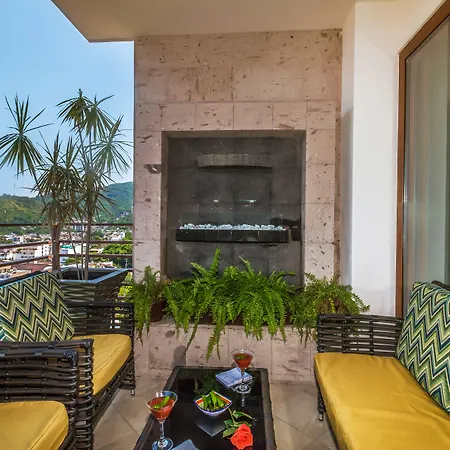 Pinnacle Resorts 220-3
