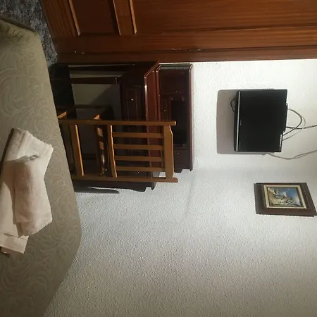 Hostal Conchita Legazpi-3