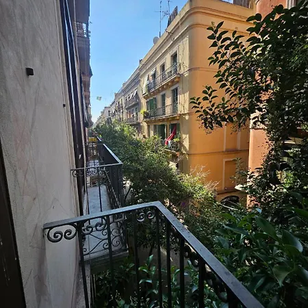 Central And Basic Universitat For Young Hostel-3