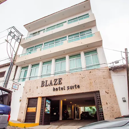 BLAZE Hotel&Suites Puerto Vallarta-3