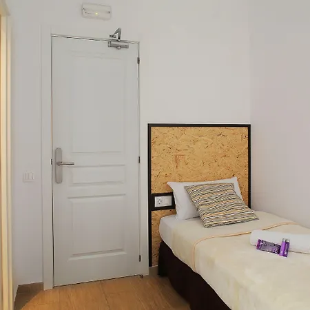 Hostal Balkonis-2