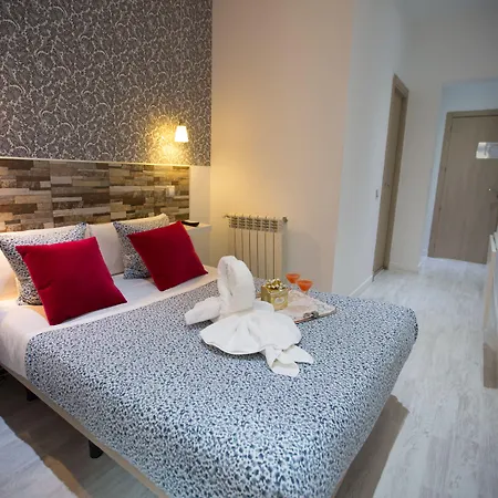 Hostal Adis-2