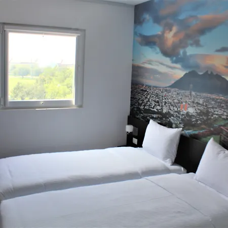 Hotel Hi! Fundidora-Cintermex-3