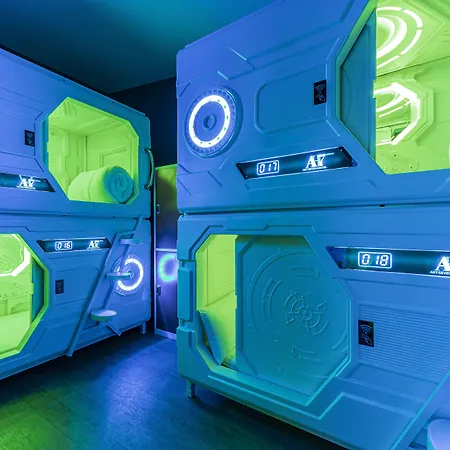 Art Seven Hostel Capsules-2