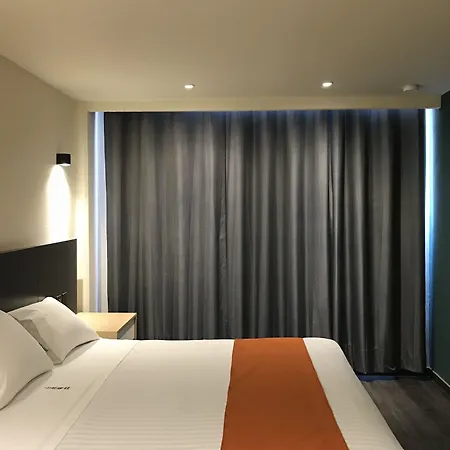 Hotel Conde Alameda CDMX-3