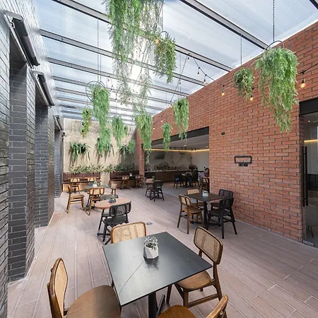 Fulton Business Luxury Hotel-3