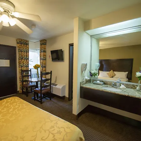 Hotel America-3