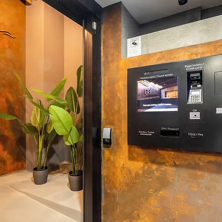Nalu Valencia Boutique Rooms-3