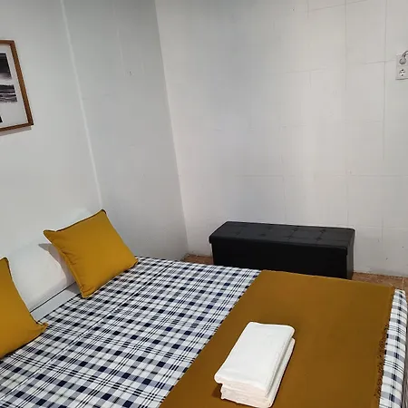 CH Catrachos Rooms-2