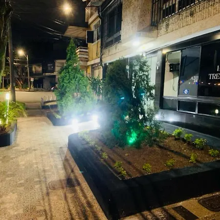 Hotel Tree House Medellin-2