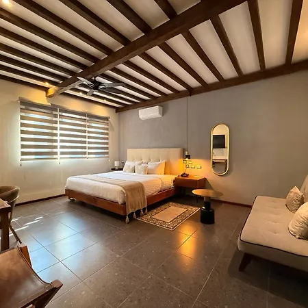 Hotel Arista 1026-3