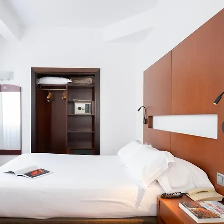 Hotel Maroa Vigo-2