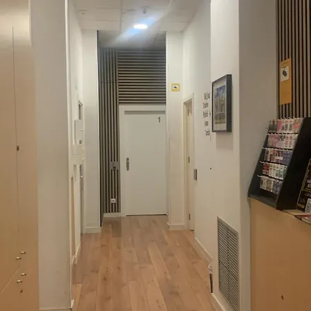 Hostal Live Natura Barcelona (Adults Only)-2