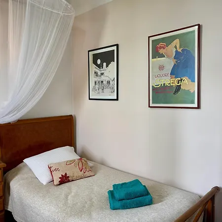Lina'S Tango Guesthouse-3