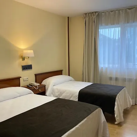 Hotel Capital de Galicia-3