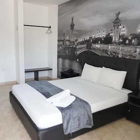 Hotel Fenix-2