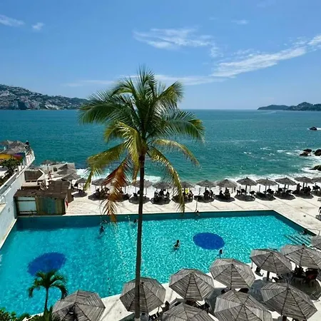 Suites Omega Torres Gemelas-2