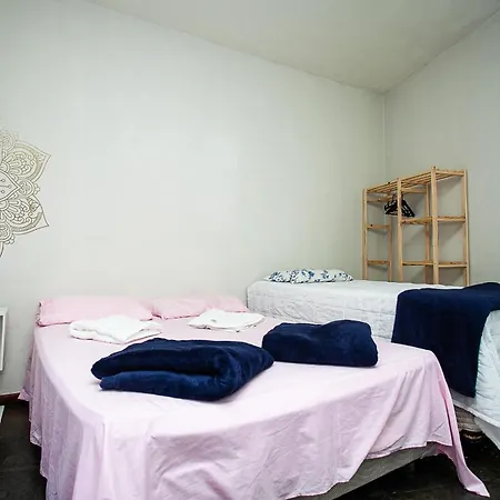 Espaço Sideral - Quartos com ar-condicionado, 5min Estádio Maracanã, 8min UERJ, shopping, 12min metrô, wi-fi 300mbp, ampla área comum com cozinha - prático e confortável-2