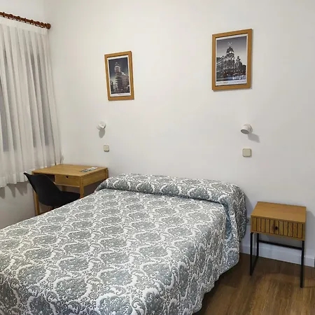 Hostal Angelines-3