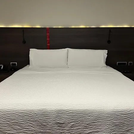 Holiday Inn Express Mexico Aeropuerto, an IHG Hotel-3