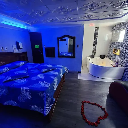 Motel Piramides De Cristal-3