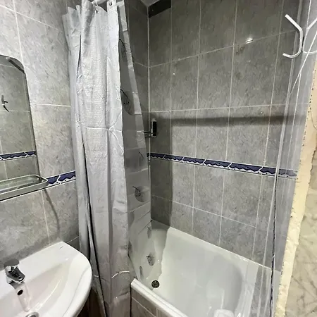 Thc Gran Via Hostel-2