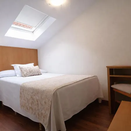 Hostal Anosa Casa-3