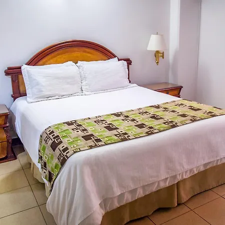 Hotel Casa Laureles-3