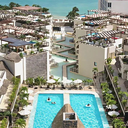 Aldea Thai Downtown Oceanview Residences-3