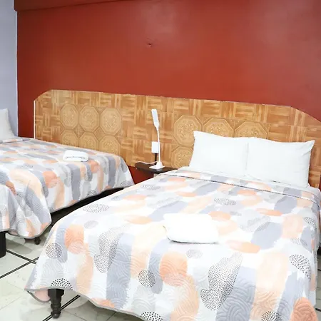 Hotel Murallas 231-3
