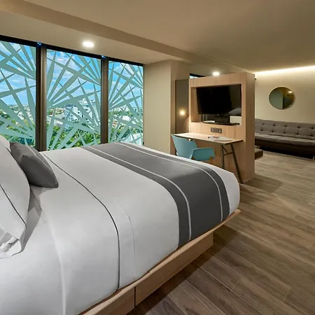 City Express Plus By Marriott Merida-3