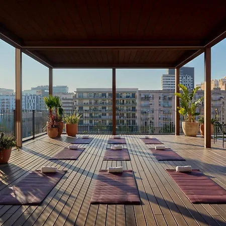 The Social Hub Barcelona Poblenou Extended Stay-2