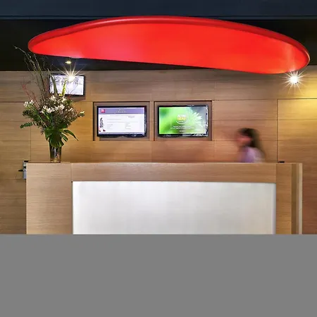 Ibis Barcelona Centro (Sagrada Familia)-2