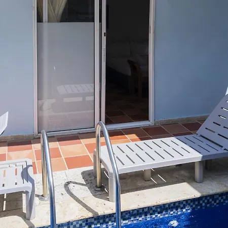 Casa Crespo Beach 65-148-3