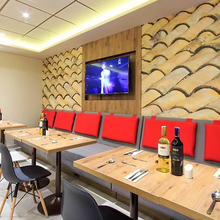 Ibis Cucuta-2
