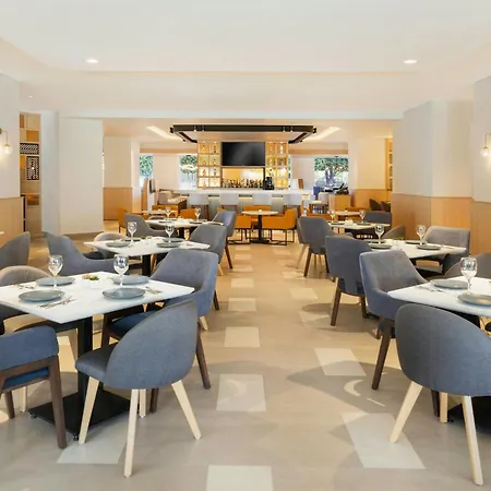 Courtyard by Marriott Puebla Las Animas-3