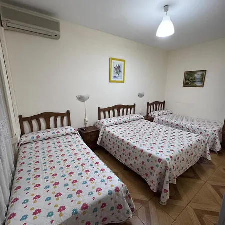 Hostal Fuentesol-2