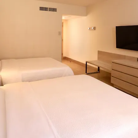 Holiday Inn Express Monterrey Galerias-San Jeronimo By Ihg-3