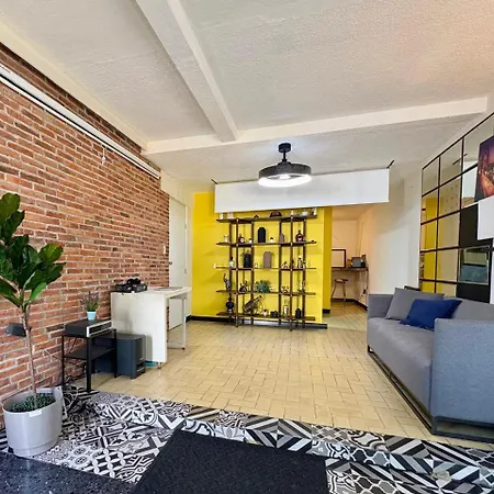 Hostal Urdaneta Gdl-2