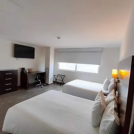 Ramada By Wyndham Tampico Centro-3