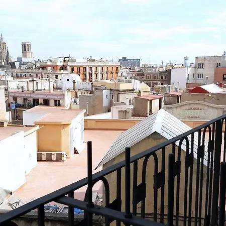 Hostal Capitol Ramblas-3