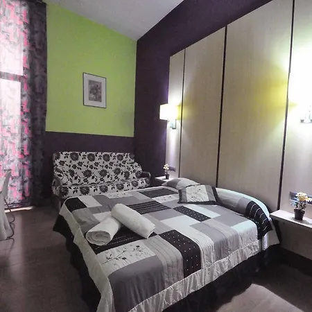 Barcelona Gotic Guesthouse-2