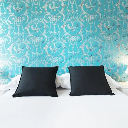 Gran Via Guesthouse-2