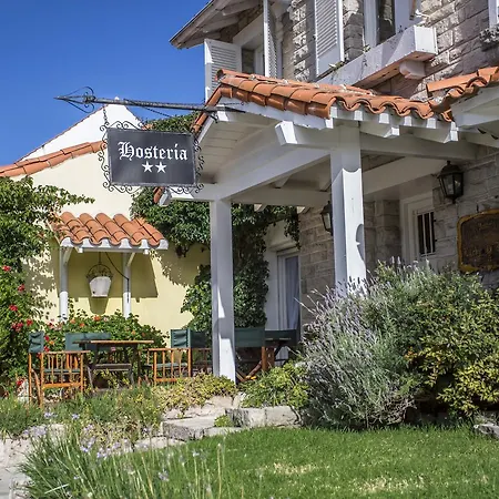Hosteria Lucky Home-3