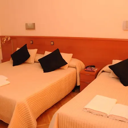 Hostal Luis XV-3